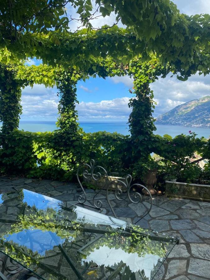 Villa Ad Майори Экстерьер фото
